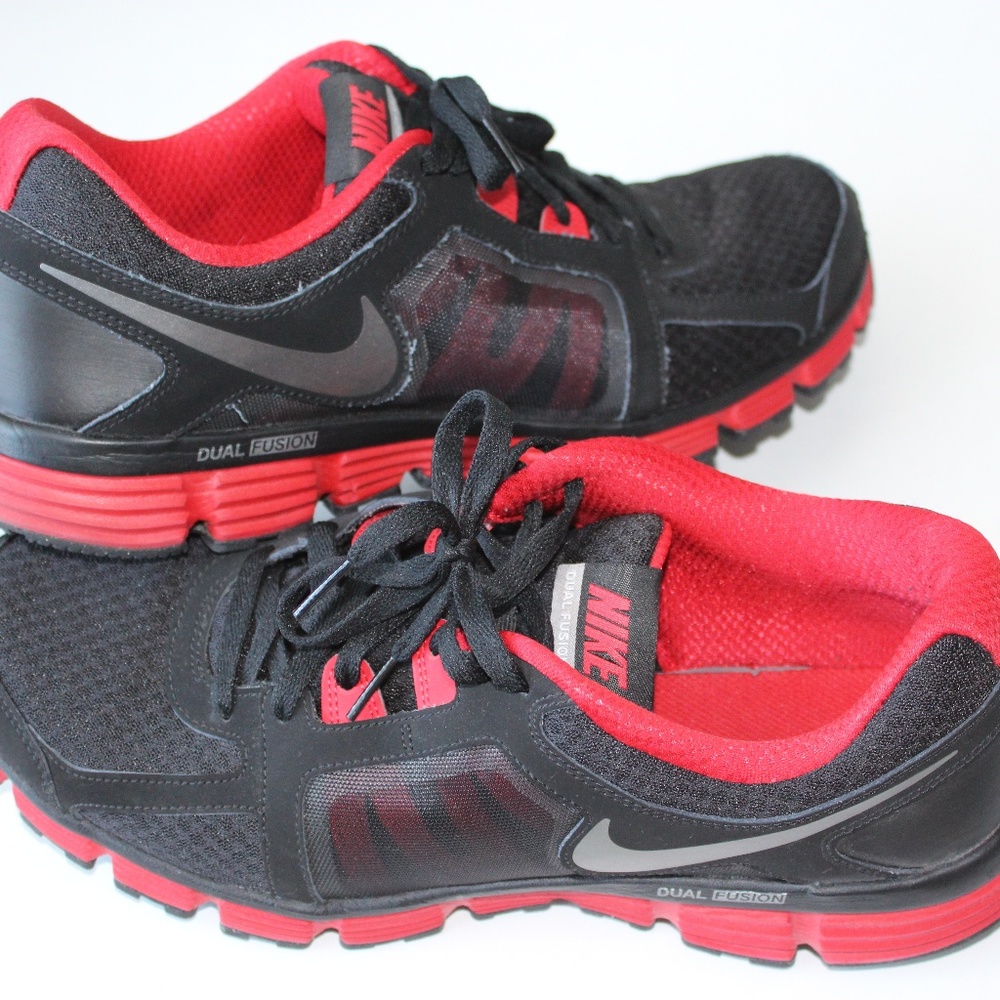 Men's Nike Dual Fusion ST2